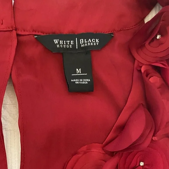 White House/Black Market Elegant Red 3D Floral Trim Blouse great for Holidays - Picture 2 of 9